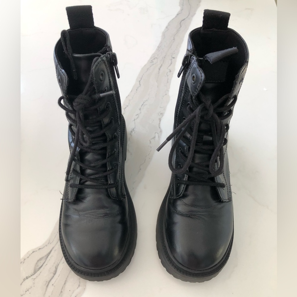 Zara girls black boots size 34